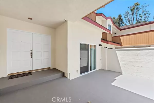 Laguna Beach, CA 92651,1585 Catalina