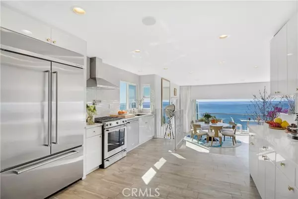 Laguna Beach, CA 92651,2510 Glenneyre ST