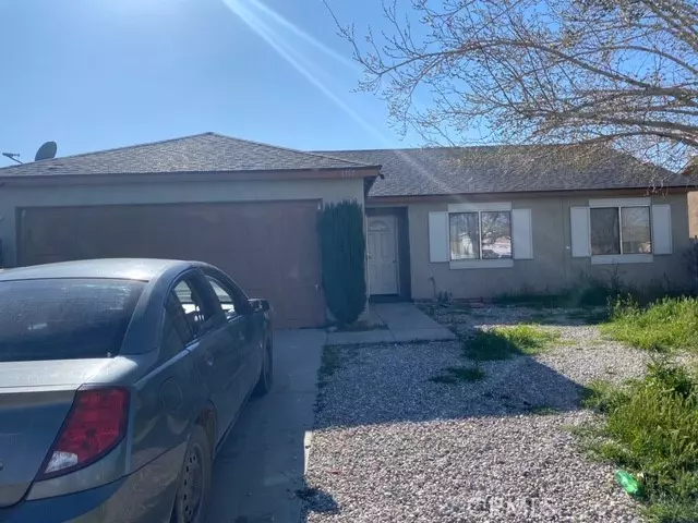 Adelanto, CA 92301,17976 Avery ST