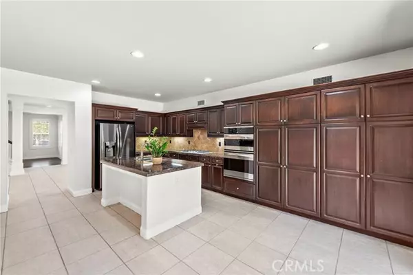 Ladera Ranch, CA 92620,4 Pomegranate