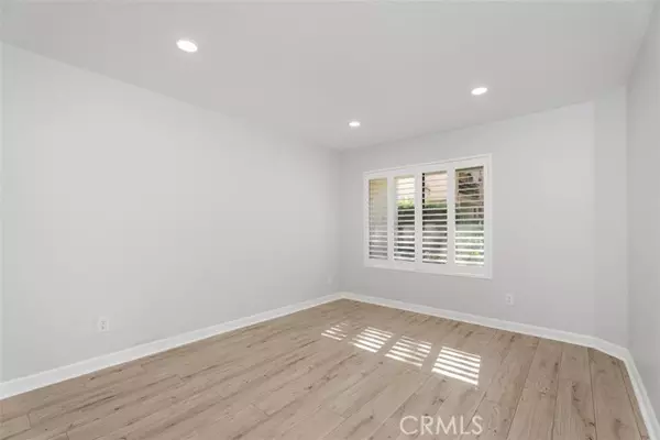 Laguna Niguel, CA 92677,65 Grenada ST #164