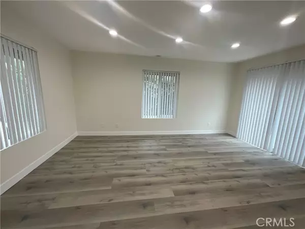 Huntington Beach, CA 92649,16862 Green LN #2