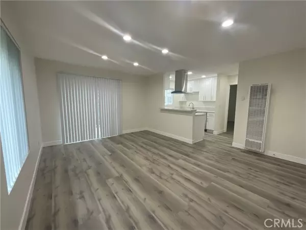 Huntington Beach, CA 92649,16862 Green LN #2