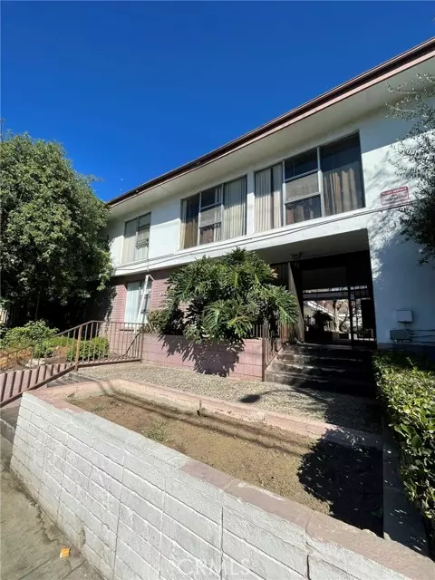 Sylmar, CA 91342,13040 Dronfield AVE #3