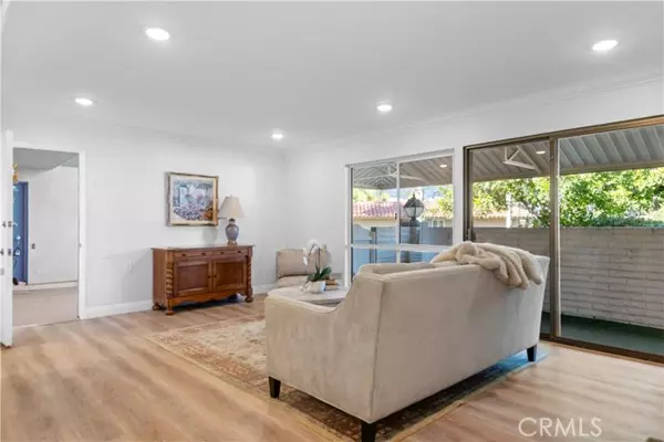 Laguna Woods, CA 92637,852 Ronda Mendoza #B