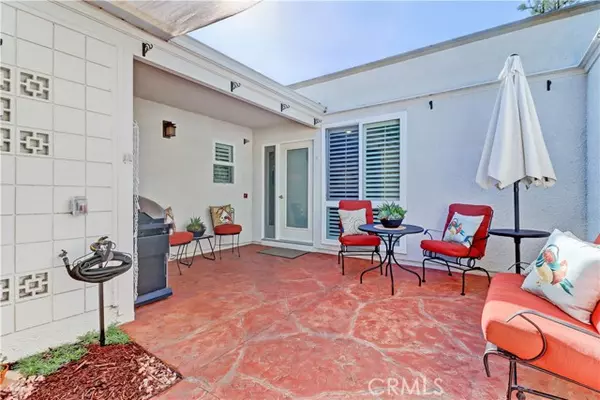 496 Calle Cadiz #B, Laguna Woods, CA 92637