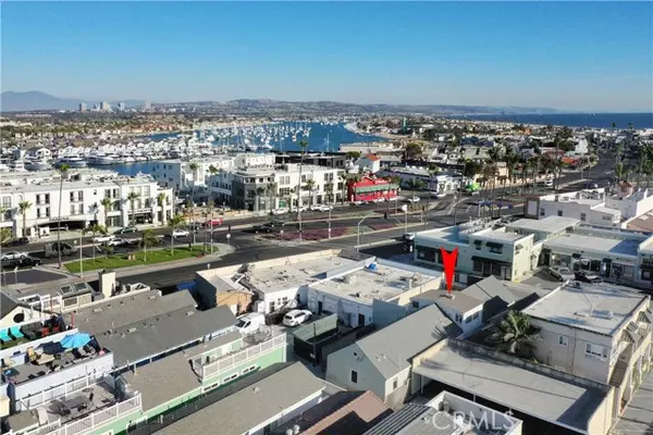 Newport Beach, CA 92663,119 23rd ST