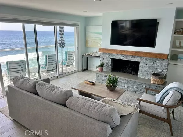 1249 Ocean Front #D, Laguna Beach, CA 92651