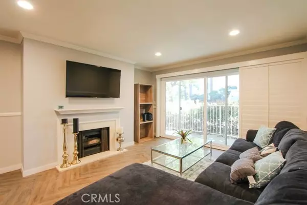 200 Mcneil LN #102, Newport Beach, CA 92663