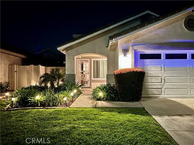 976 Miraflores DR, Corona, CA 92882