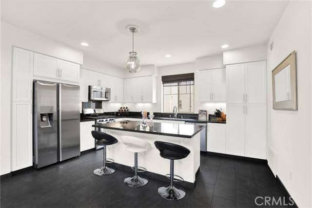 7 Abarrota ST, Rancho Mission Viejo, CA 92694