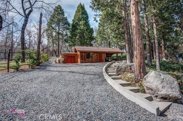 252 Old Crow, California Hot Springs, CA 93207