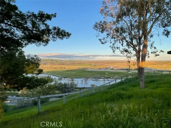 8560 Warren Road, Paso Robles, CA 93446