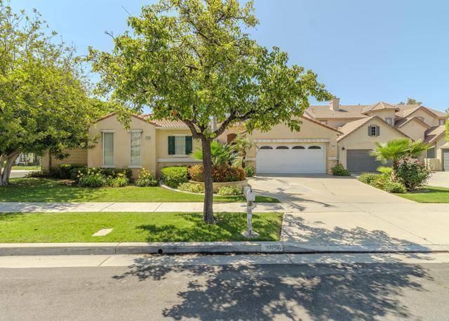 3696 Logan CIR, Corona, CA 92882
