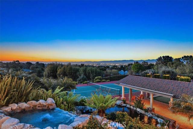 35 Saddleback RD, Rolling Hills, CA 90274
