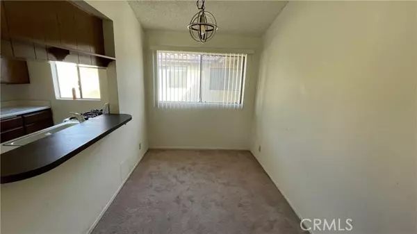 San Pedro, CA 90731,1112 S Meyler ST #11