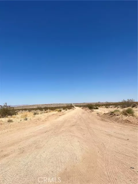 Joshua Tree, CA 92252,0 Giant Rock RD