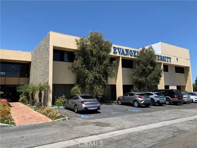 Anaheim, CA 92801,2660 W Woodland DR #101