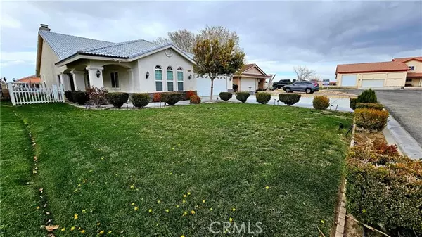 26290 Fleet LN, Helendale, CA 92342