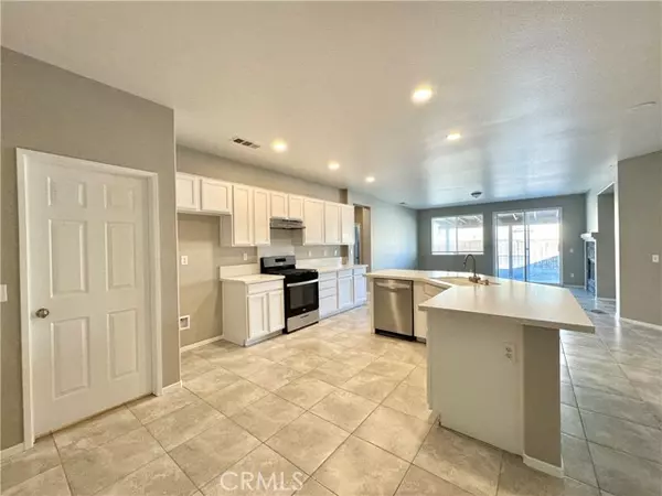 13232 Newport ST, Hesperia, CA 92344