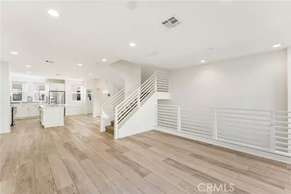 1680 Topanga, Costa Mesa, CA 92627