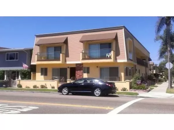 417 Ocean AVE #5, Seal Beach, CA 90740