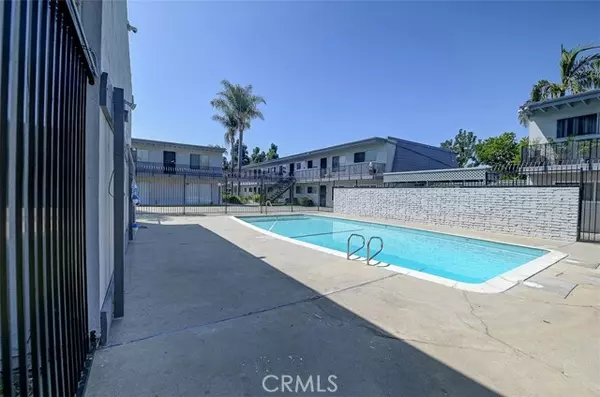 Long Beach, CA 90805,5530 Ackerfield AVE #202