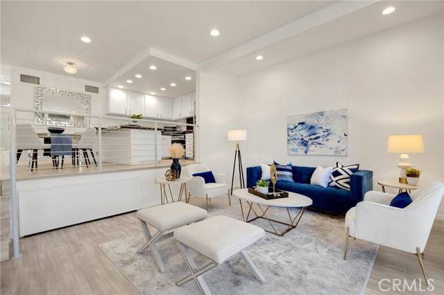5202 Marina Pacifica DR S, Long Beach, CA 90803