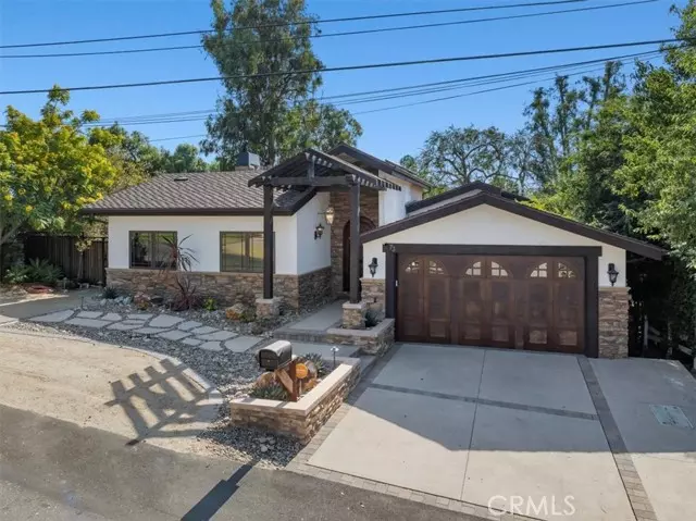 Rolling Hills Estates, CA 90274,73 Buckskin LN