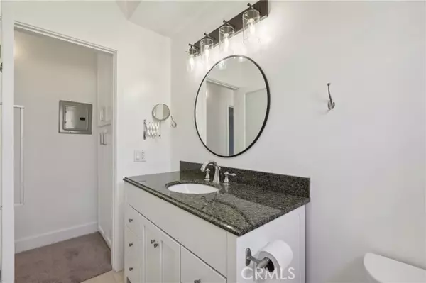 Santa Monica, CA 90404,2325 Kansas AVE #20