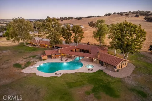 Paso Robles, CA 93446,5165 Estrella RD