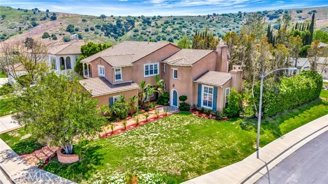 Calabasas, CA 91302,5711 Lyon CT