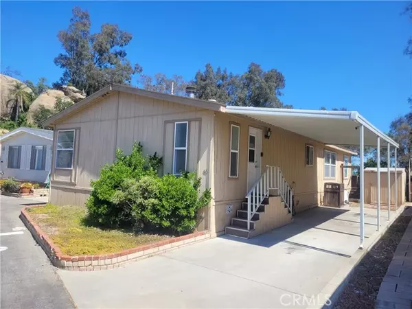 11401 Topanga #46, Chatsworth, CA 91311