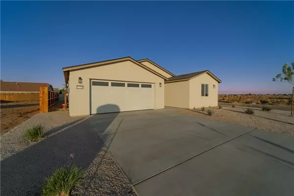 8301 Rea,  California City,  CA 93505