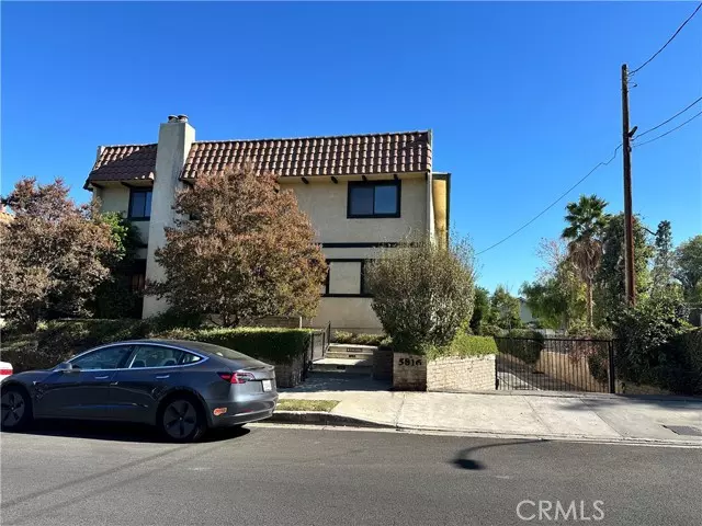 Tarzana, CA 91356,5816 Etiwanda AVE #1