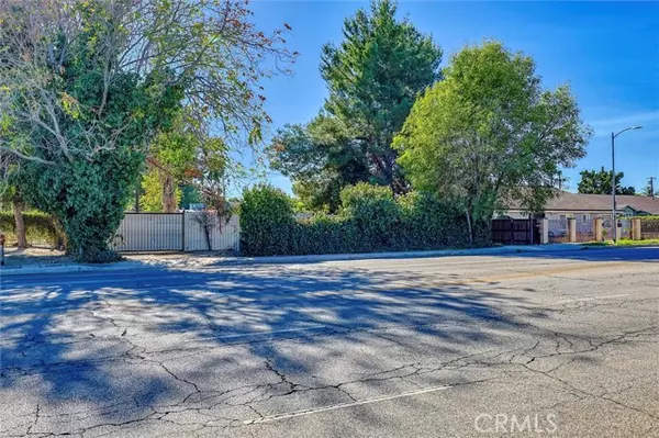 16326 Nordhoff ST, North Hills, CA 91343