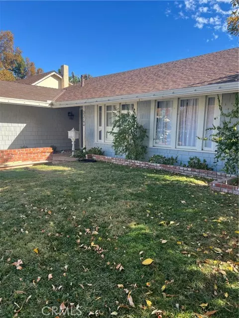 23794 Via Irana, Valencia, CA 91355