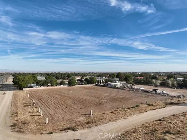 30 30th ST W, Palmdale, CA 93551