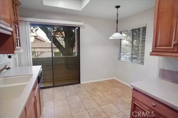 Tarzana, CA 91356,5829 Etiwanda AVE