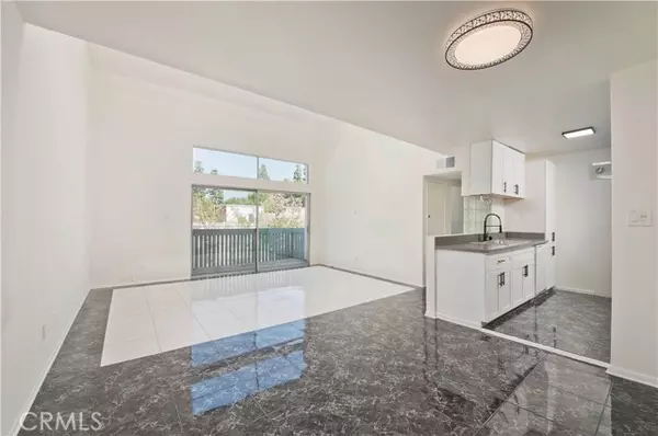 Tarzana, CA 91356,5700 Etiwanda AVE #259