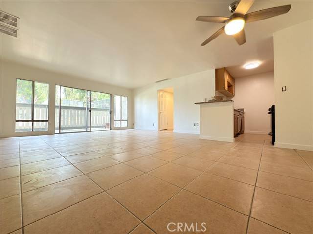8601 International AVE #179, Canoga Park, CA 91304