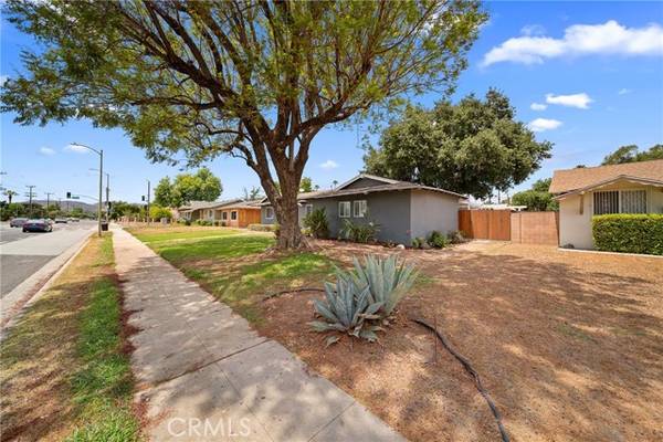 22353 Roscoe BLVD, West Hills, CA 91304