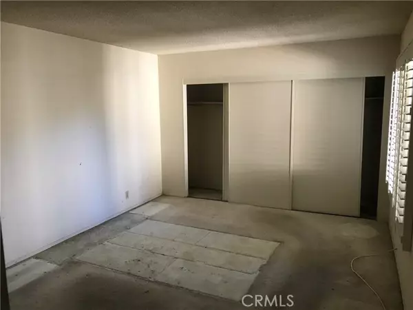 Vista, CA 92084,739 Nob CIR