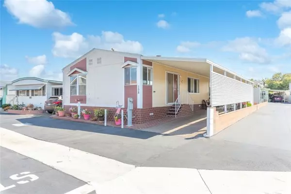 158 Roadrunner LN, Oceanside, CA 92057