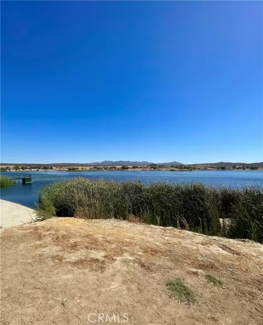 Aguanga, CA 92536,368 Lakeshore