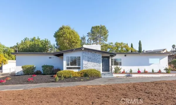 1060 Hamilton LN, Escondido, CA 92029