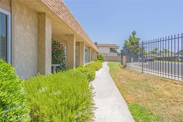 Hemet, CA 92543,622 South Santa Fe Street #6