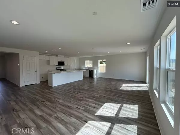 Menifee, CA 92585,28305 Digger LN