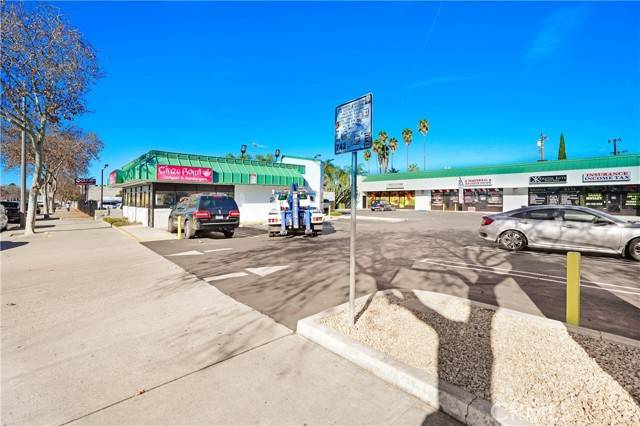 1483 W Holt AVE, Pomona, CA 91768