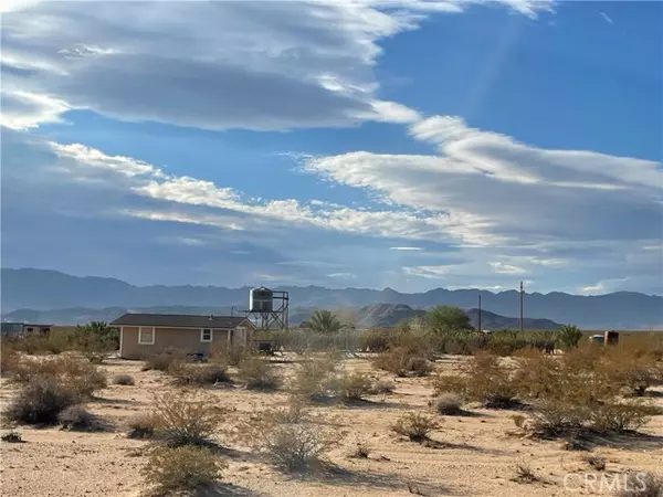 1125 Whitaker LN, Joshua Tree, CA 92252